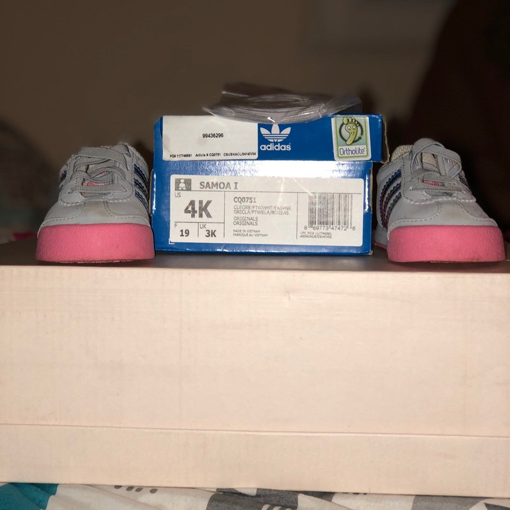 Toddler girl Adidas Samoa sneakers